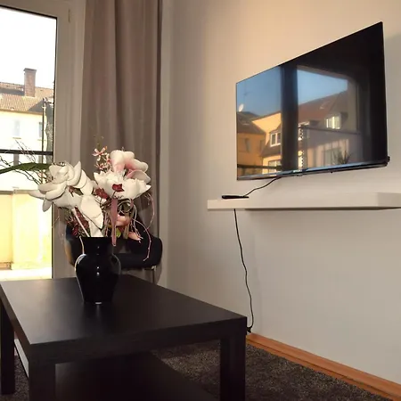 شقة Cosy In Oberhausen With Balcony أوبيرهاوزين