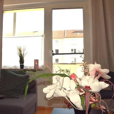 Cosy In Oberhausen With Balcony
