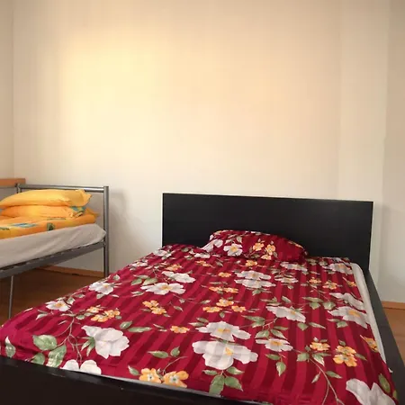شقة Cosy In Oberhausen With Balcony